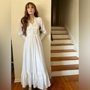 Gunne Sax S White Eyelet Maxi Dress with Puff Sleeves